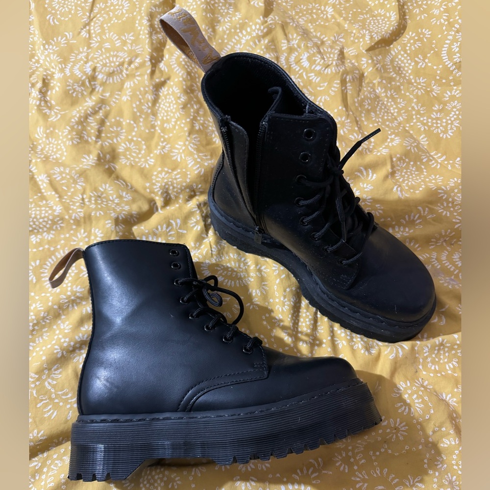 VEGAN JADON DR MARTENS